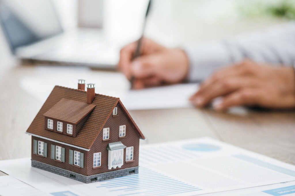 how-much-do-you-need-to-invest-in-real-estate